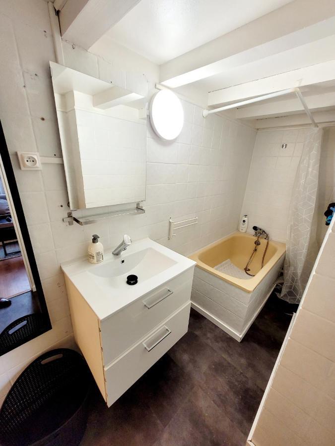 Apartment - Basilique St-sernin------- Netflix *